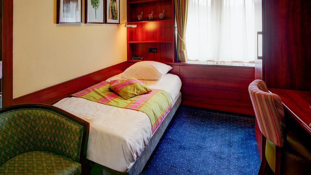 Hotel Berg En Dal 에펜 외부 사진